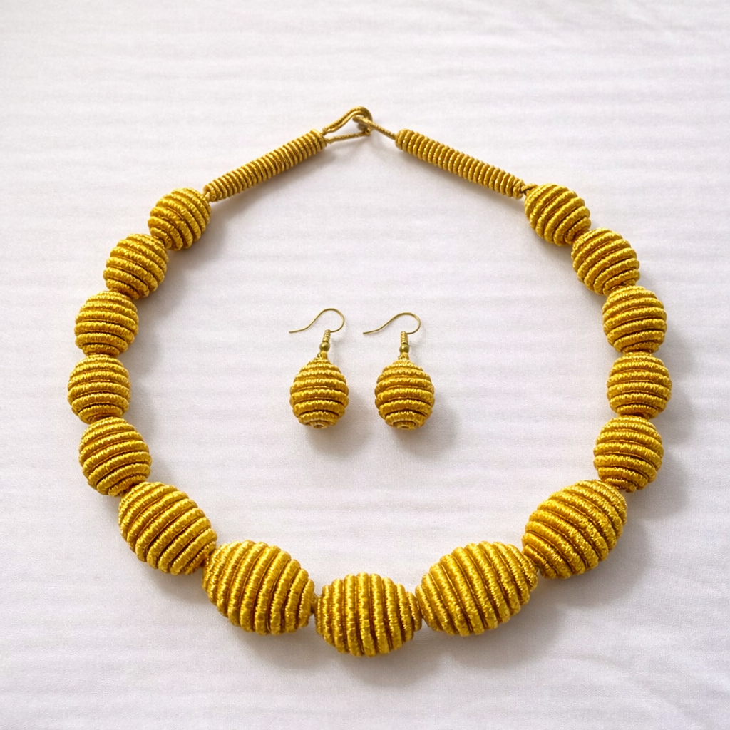 SAFARA – Parure artisanale en fil de soie | Bijoux du Sénégal