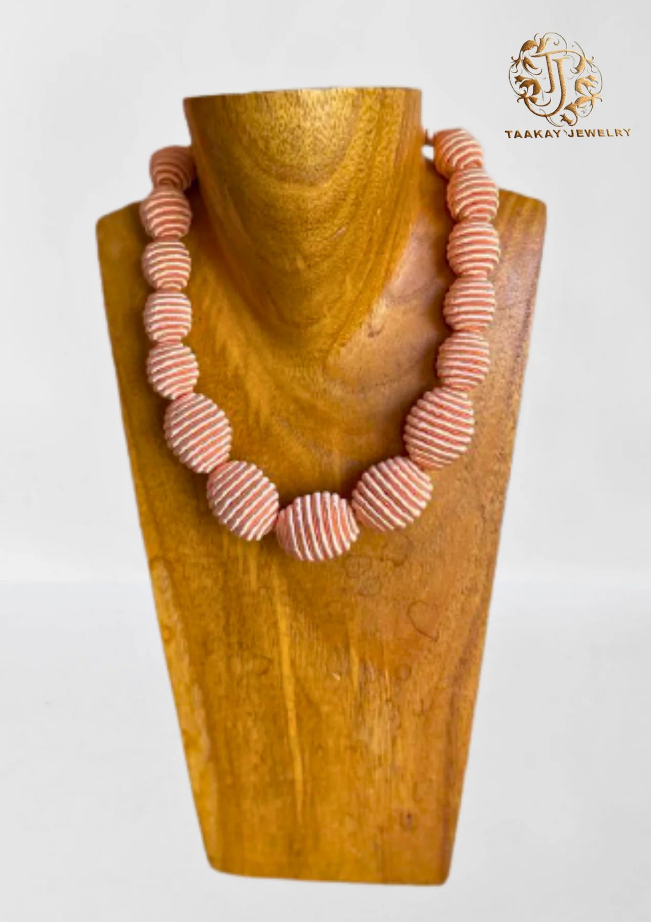 Collier fil de soie "Lueur de Soie" vieux rose