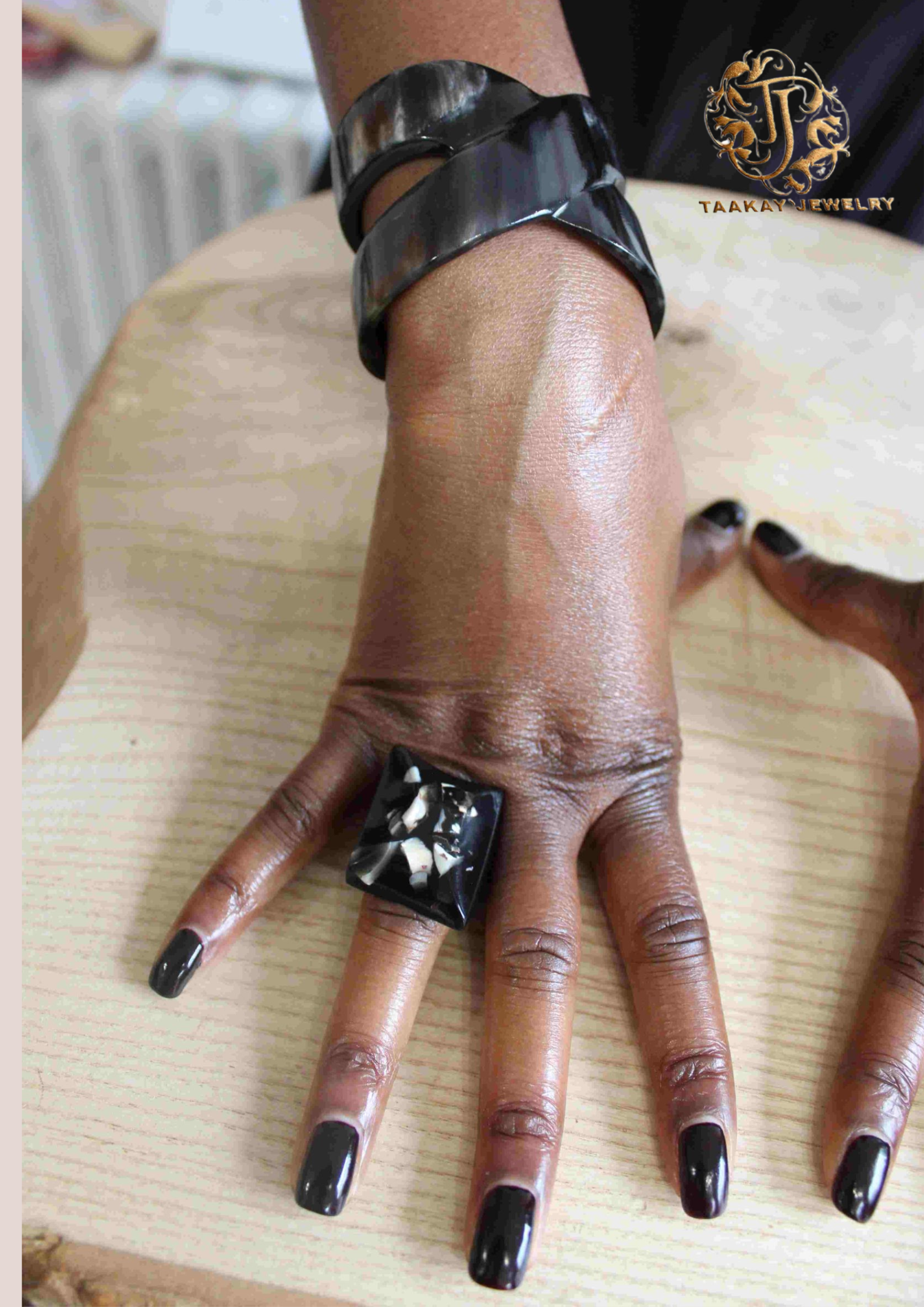 Bague en corne de zébu “La Falaise”