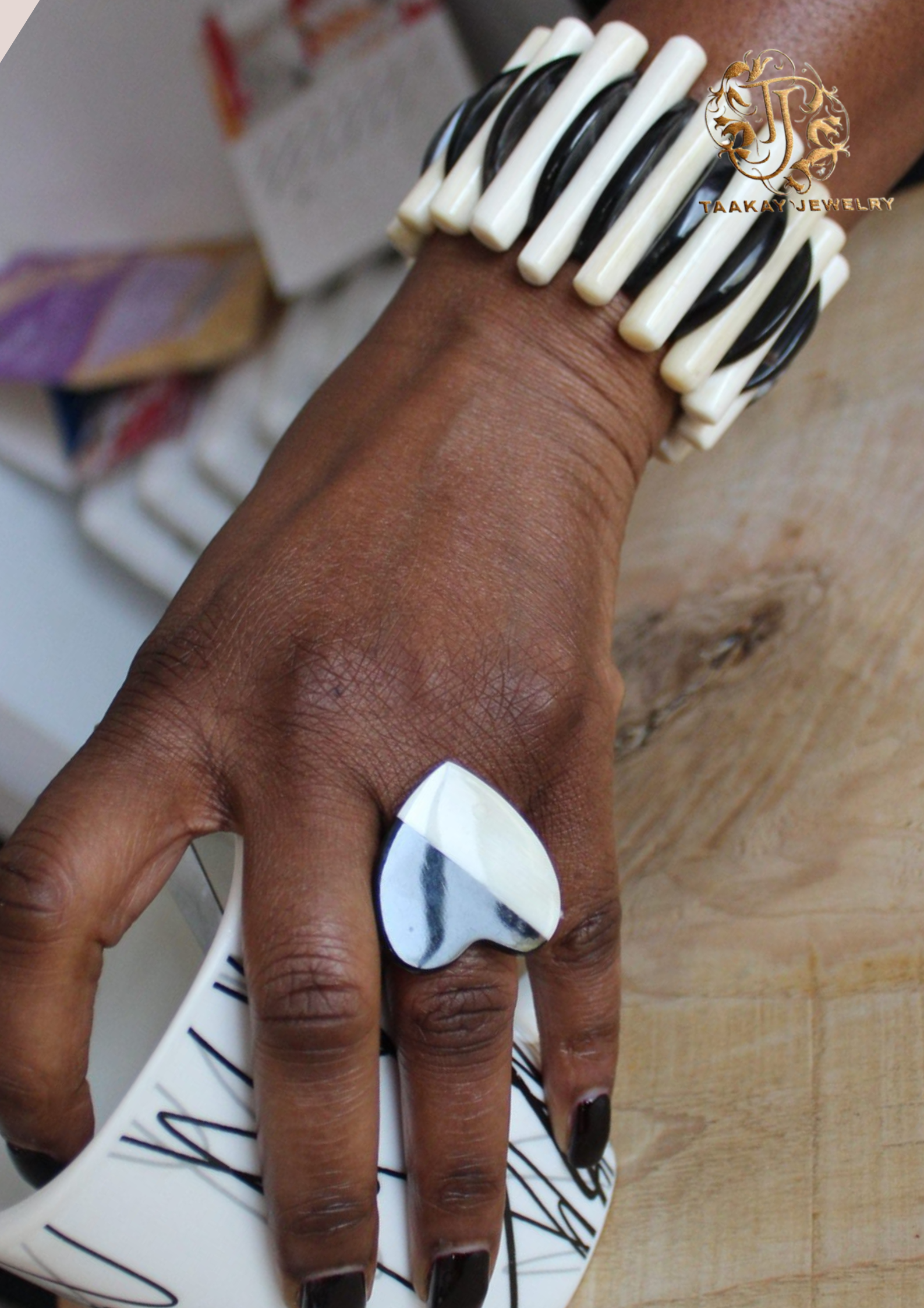 Bague en corne de zébu “Coeur tendre”