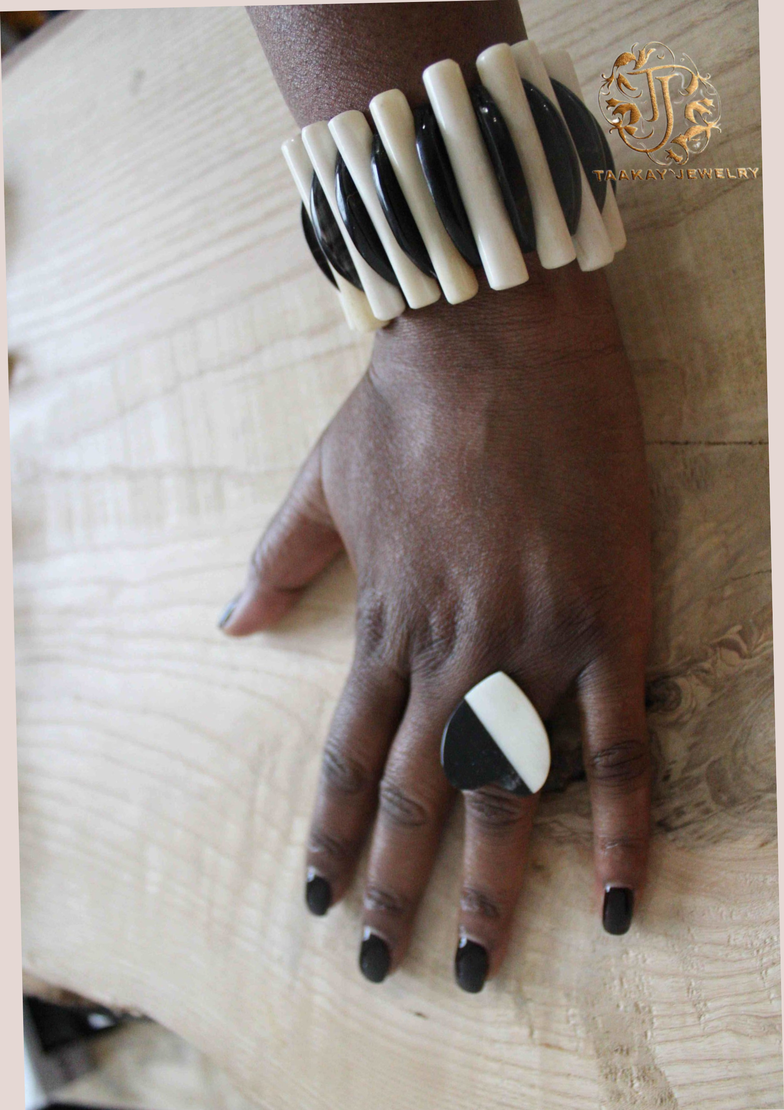 Bague en corne de zébu “Coeur tendre”