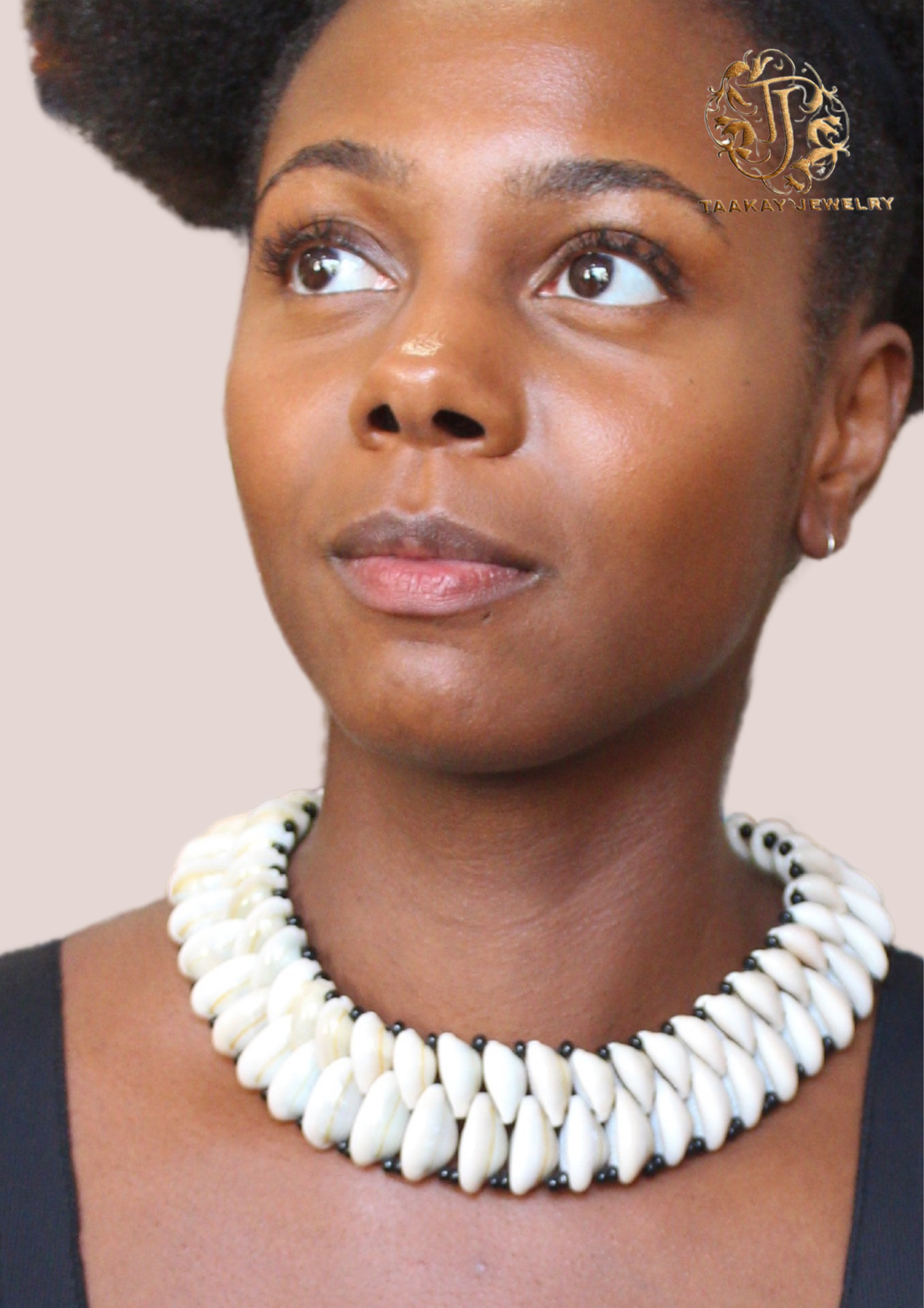 Collier cauris " Djeumeut"