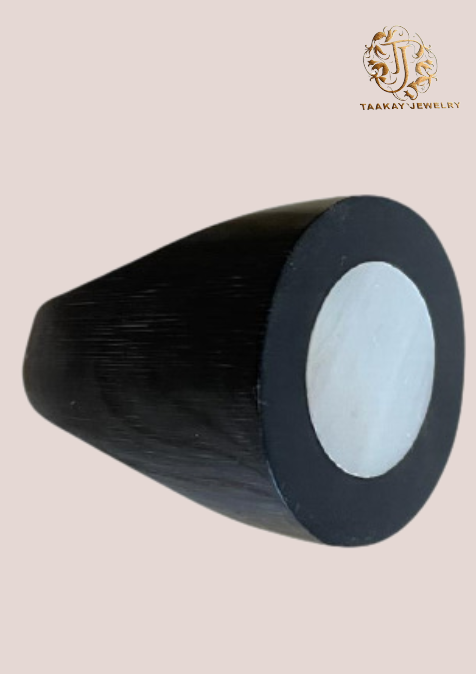 Bague en corne et nacre « INGA »