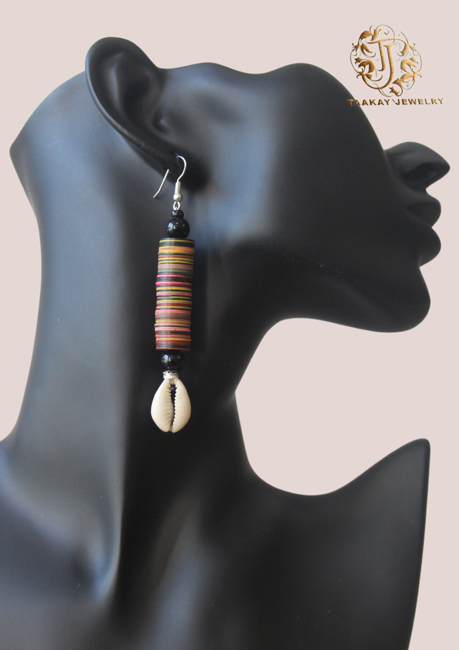 Boucles d’oreilles coquillage “Aline Sitoé Diatta”