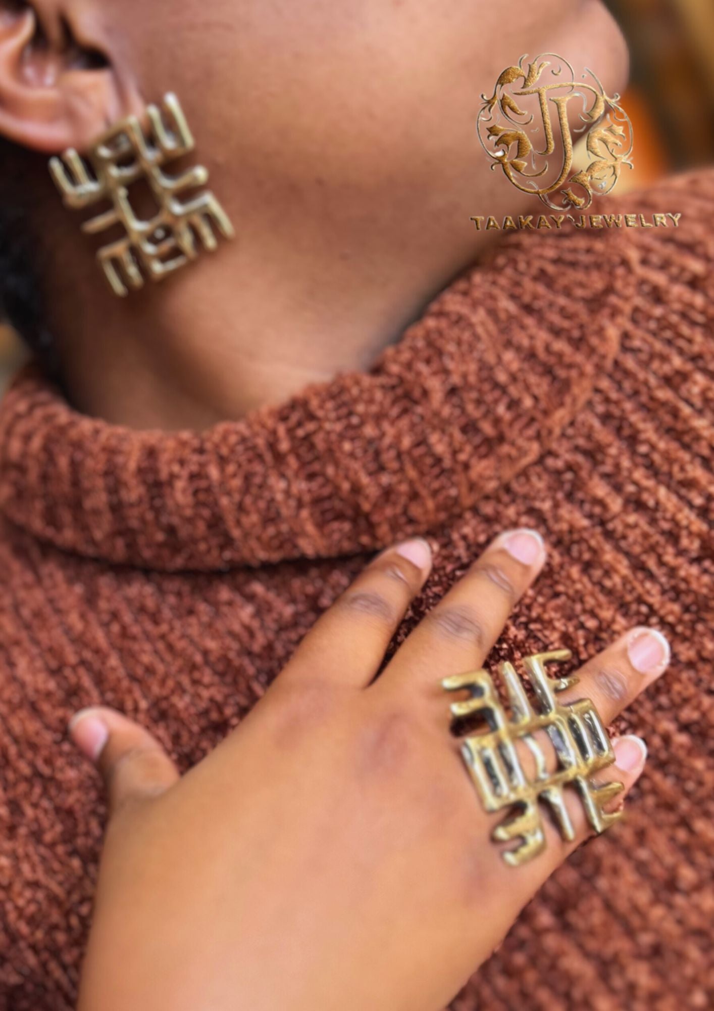 Parure en bronze "Nea onnim no sua a ohu"