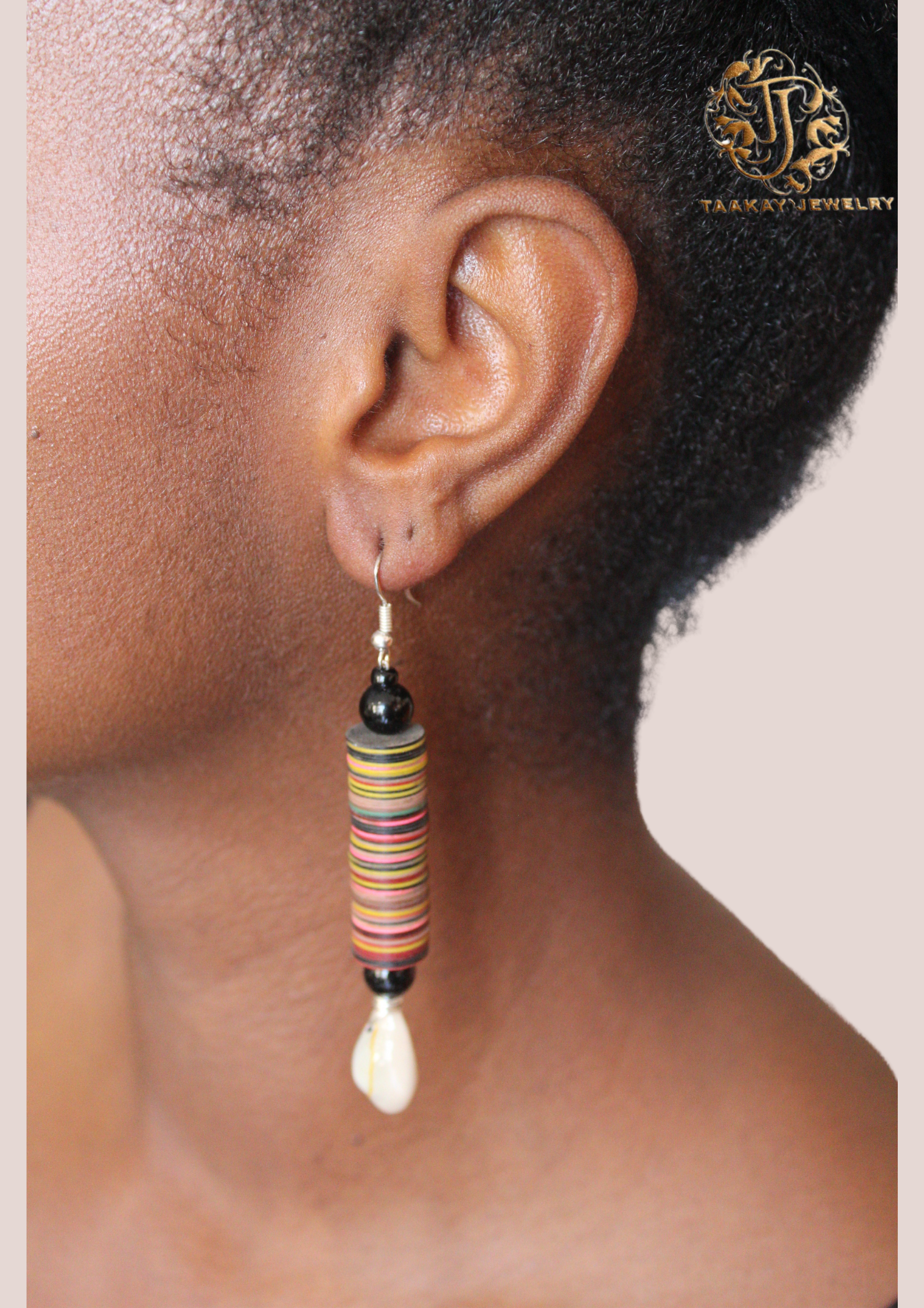 Boucles d’oreilles coquillage “Aline Sitoé Diatta”