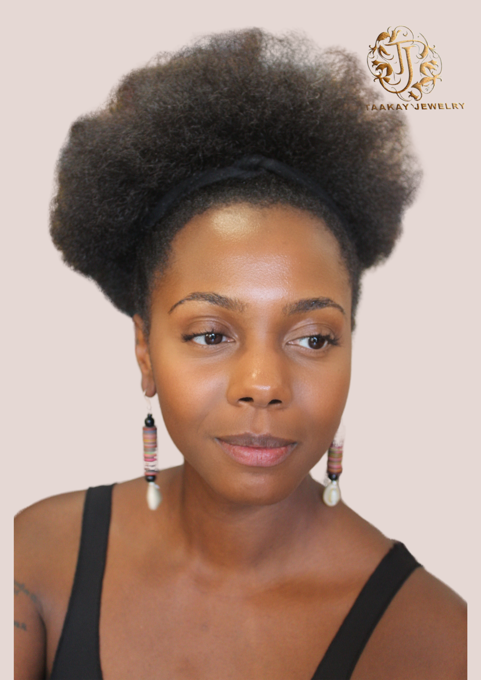 Boucles d’oreilles coquillage “Aline Sitoé Diatta”