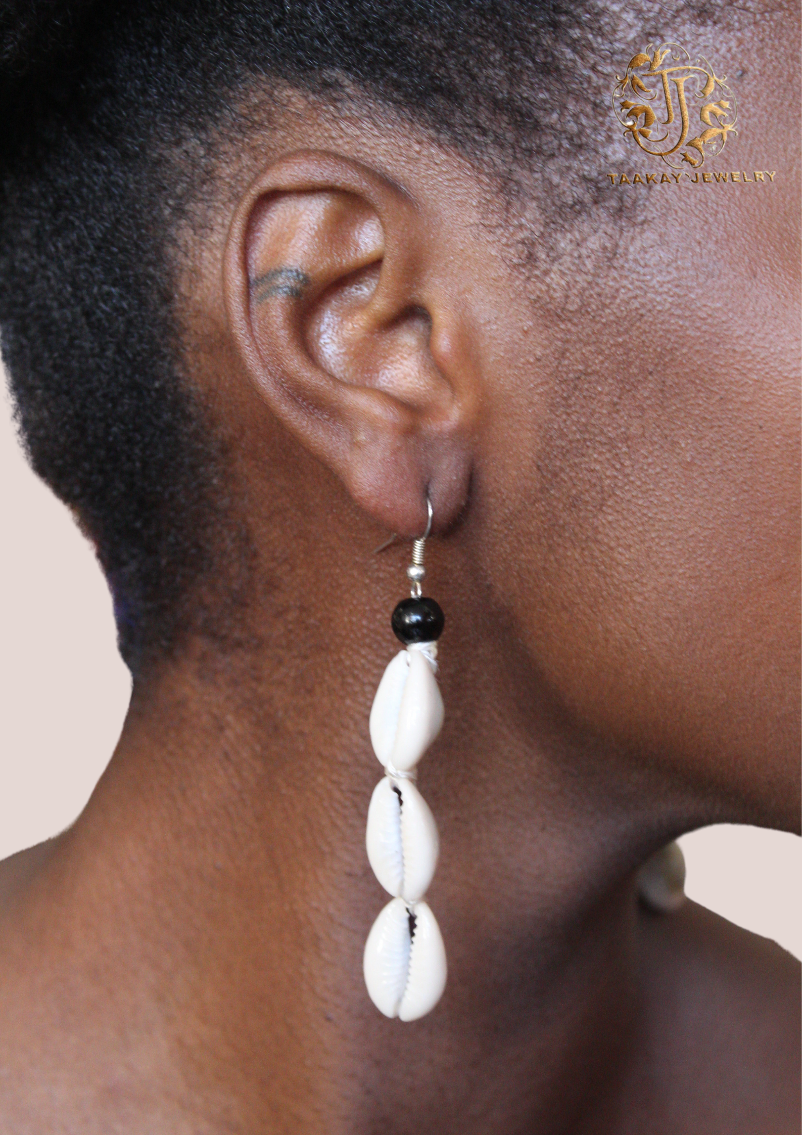 Boucles d’oreilles coquillage “Dyana Gaye”