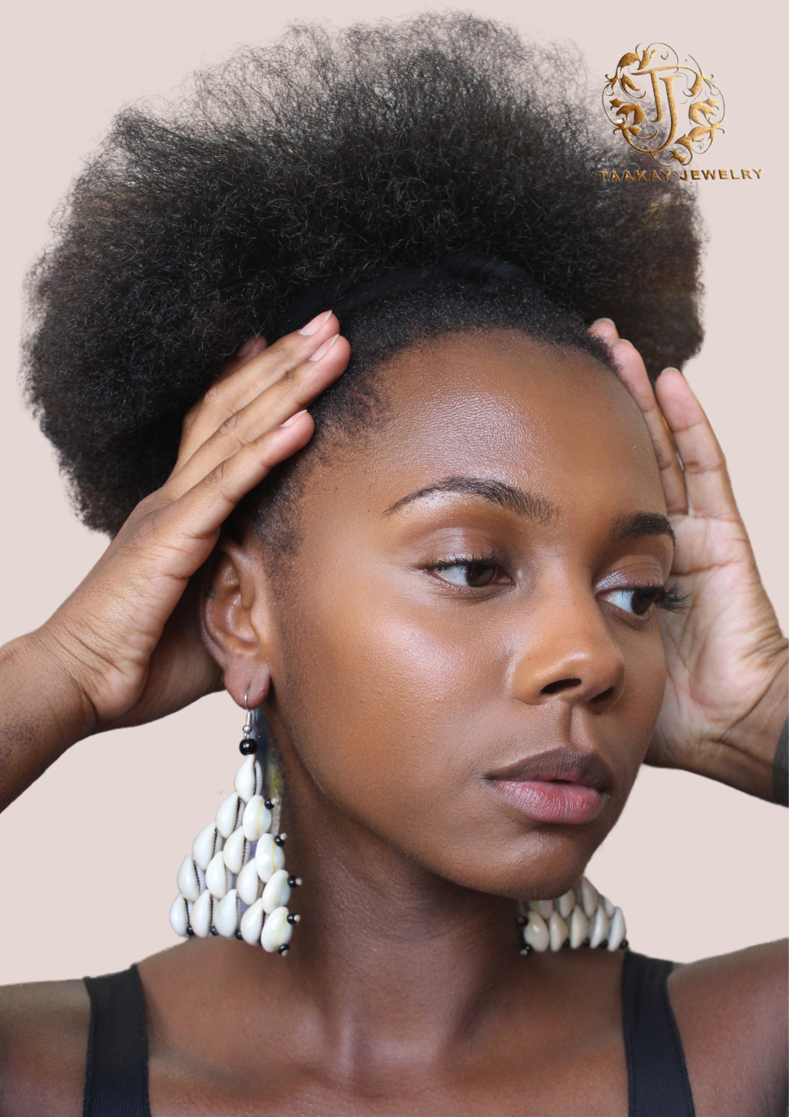 Boucles d’oreilles coquillage “Fatou Diome”