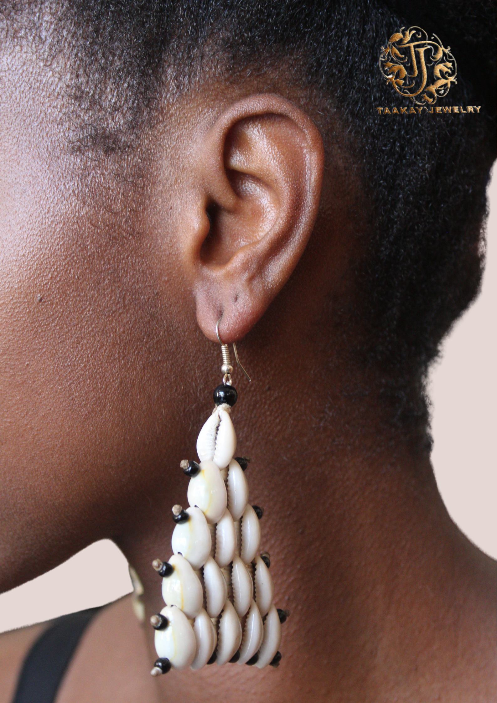 Boucles d’oreilles coquillage “Fatou Diome”