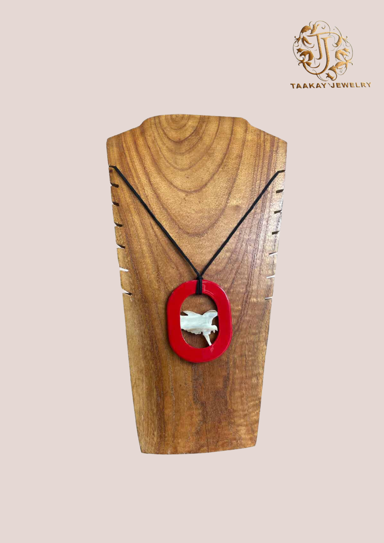 Collier en corne “Iris, la courageuse”