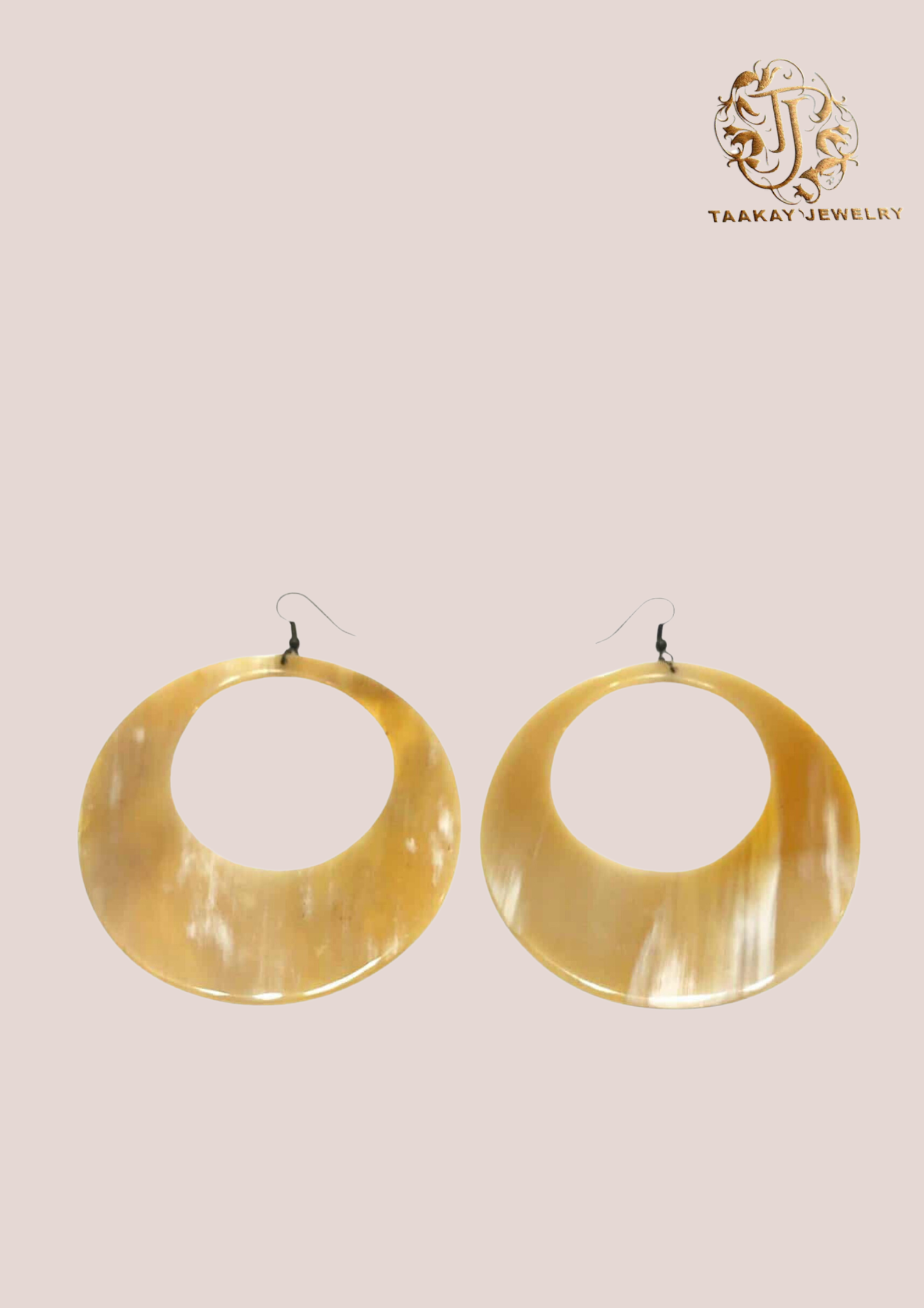 Boucles d’oreilles en corne “Voahangy, la perle”