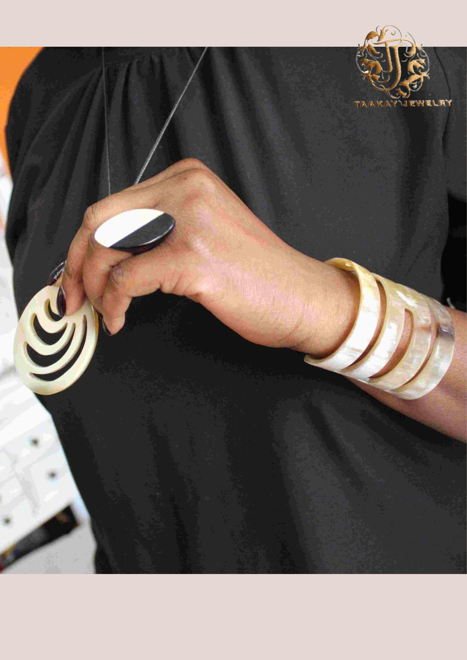 Bague en corne de Zébu “INA”