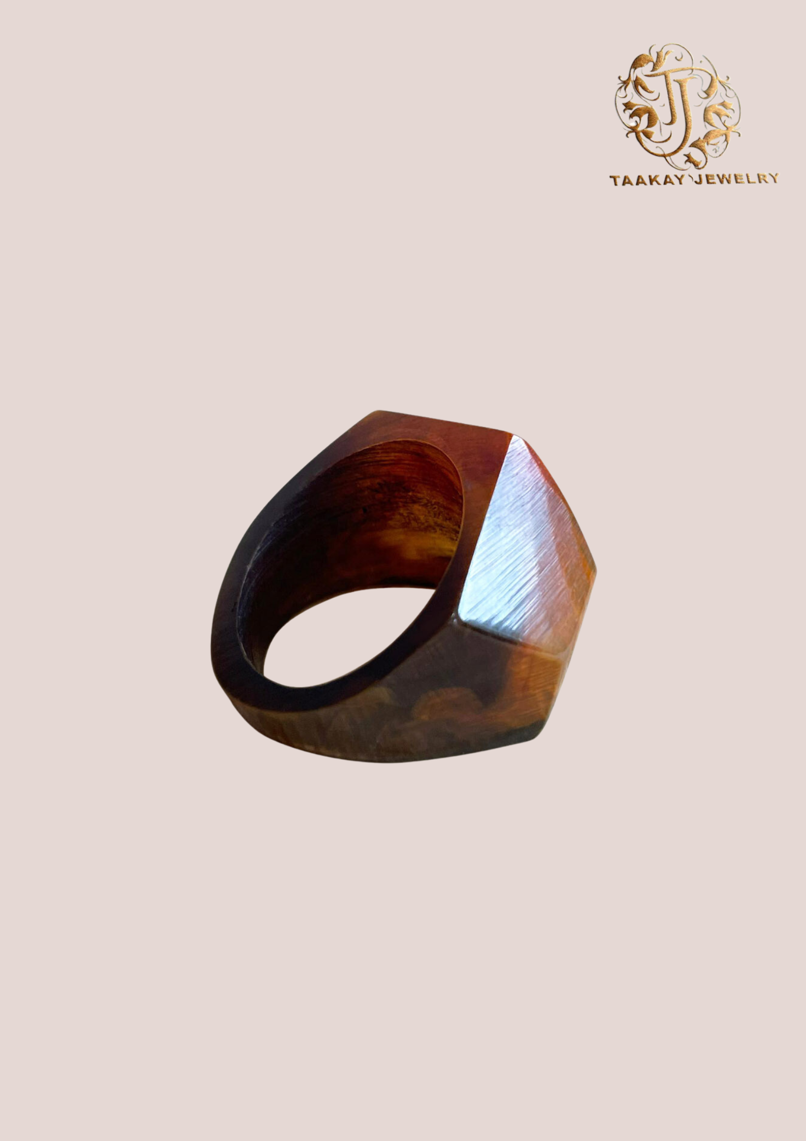 Bague en corne “la belle boule grise”