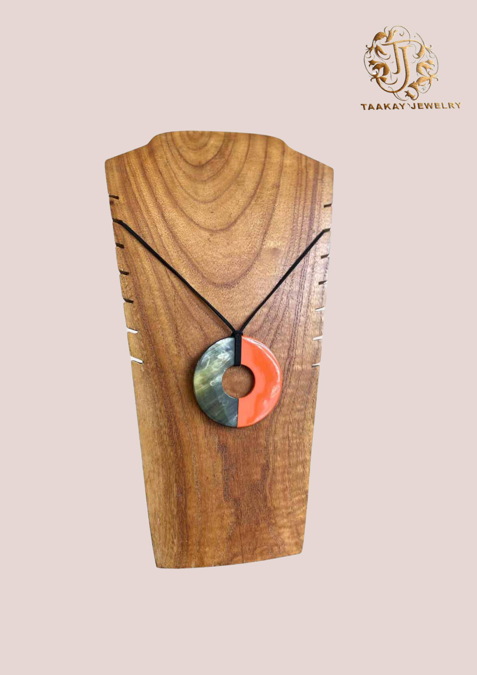 Collier en corne “Lalaina”