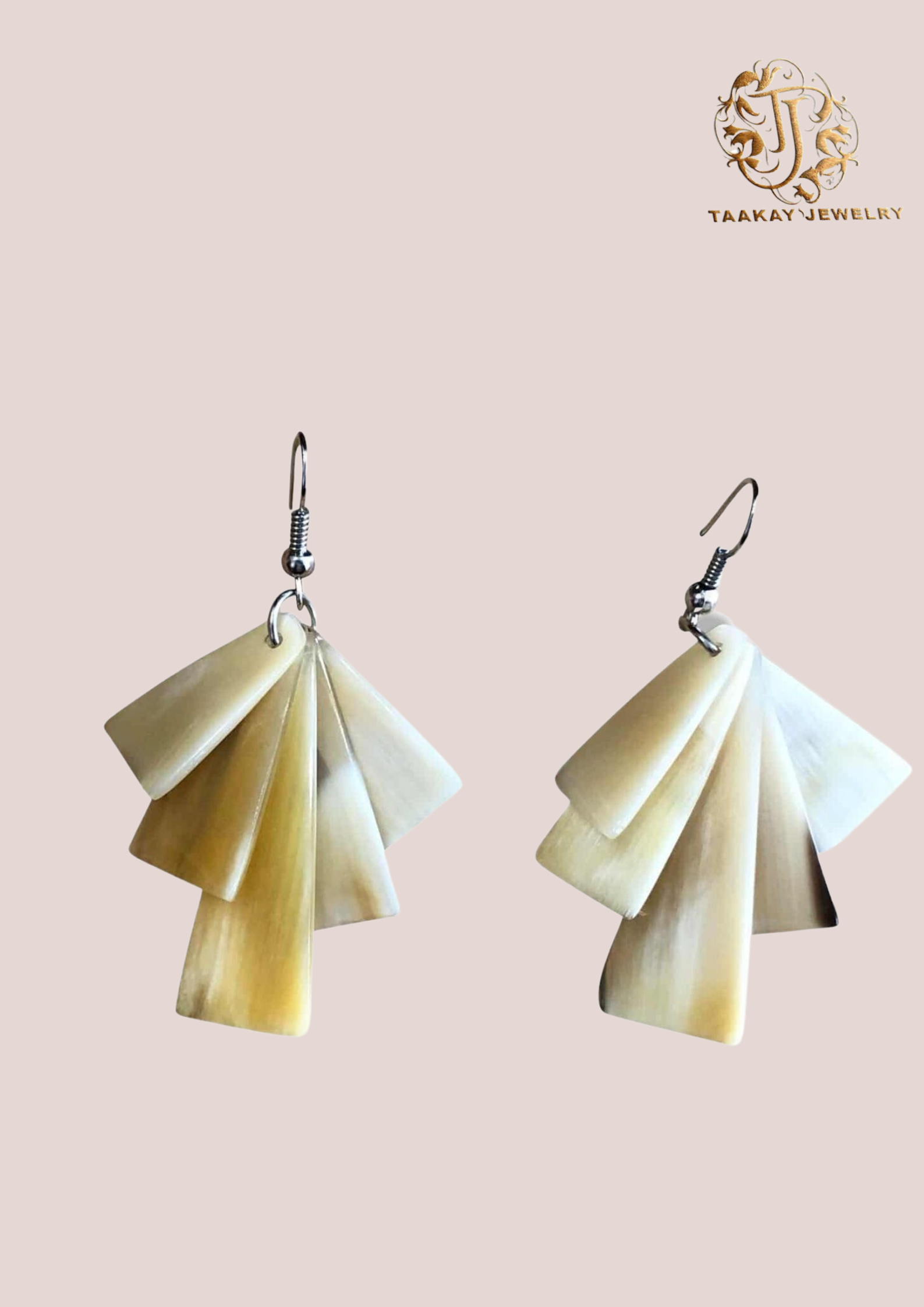 Boucles d’oreilles en corne “Riana la cascade”