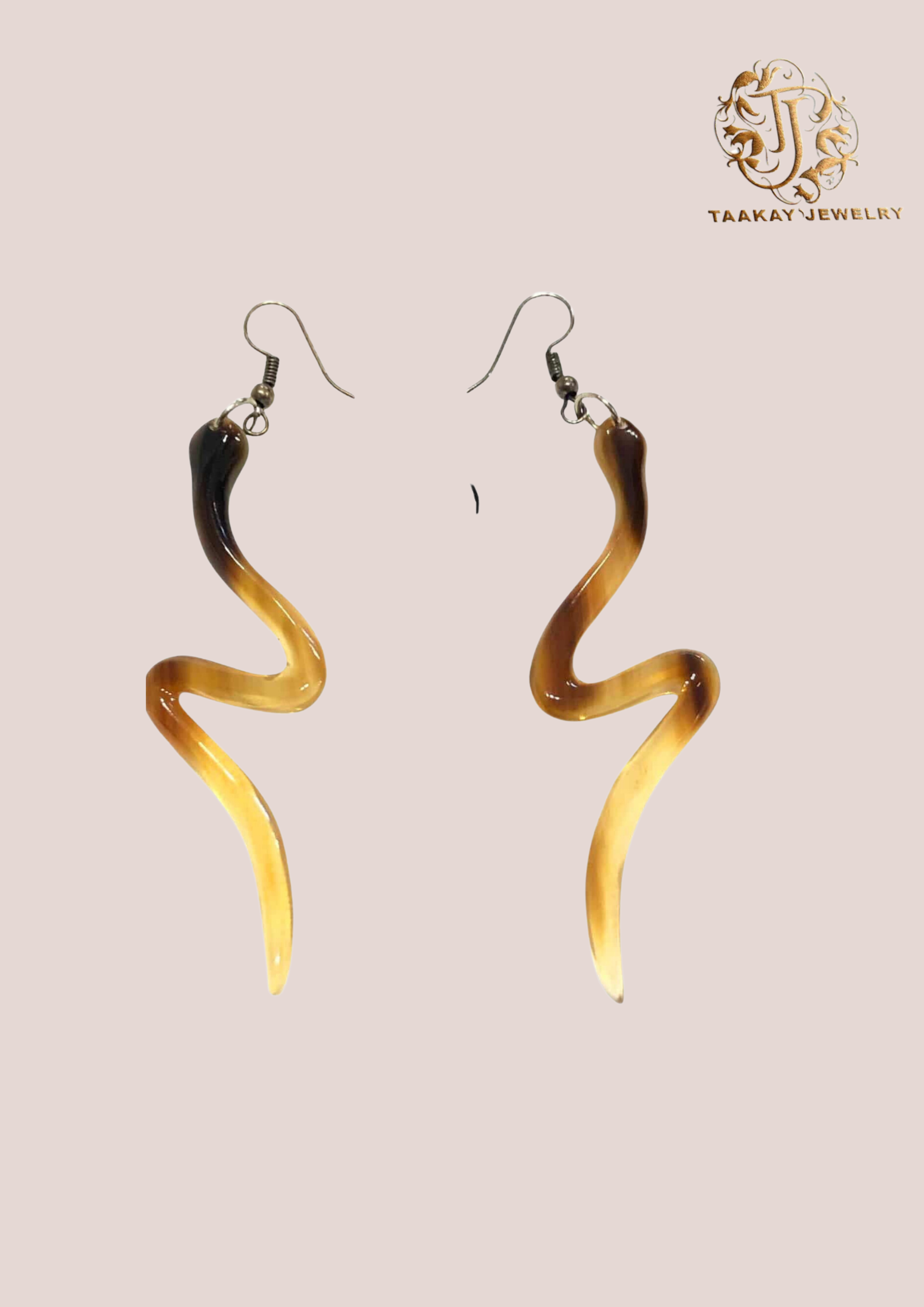 Boucles d’oreilles en corne “Voahangy la perle”