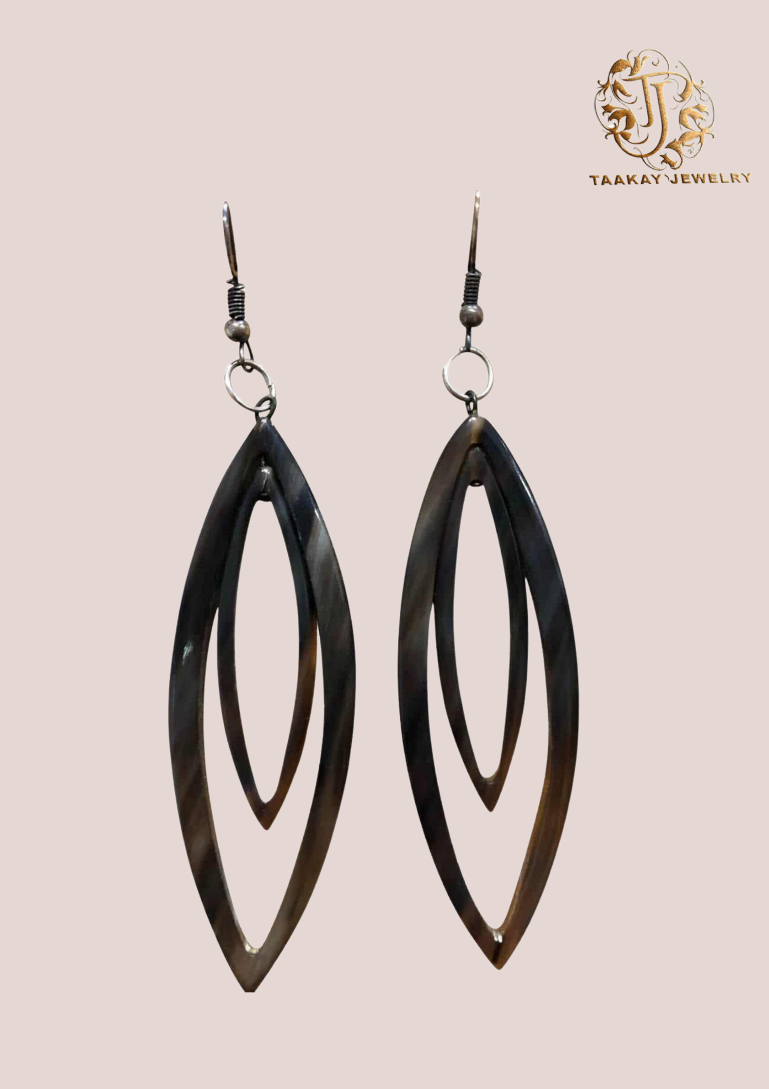 Boucles d’oreilles en corne “Soamiary, la fonne fortune”