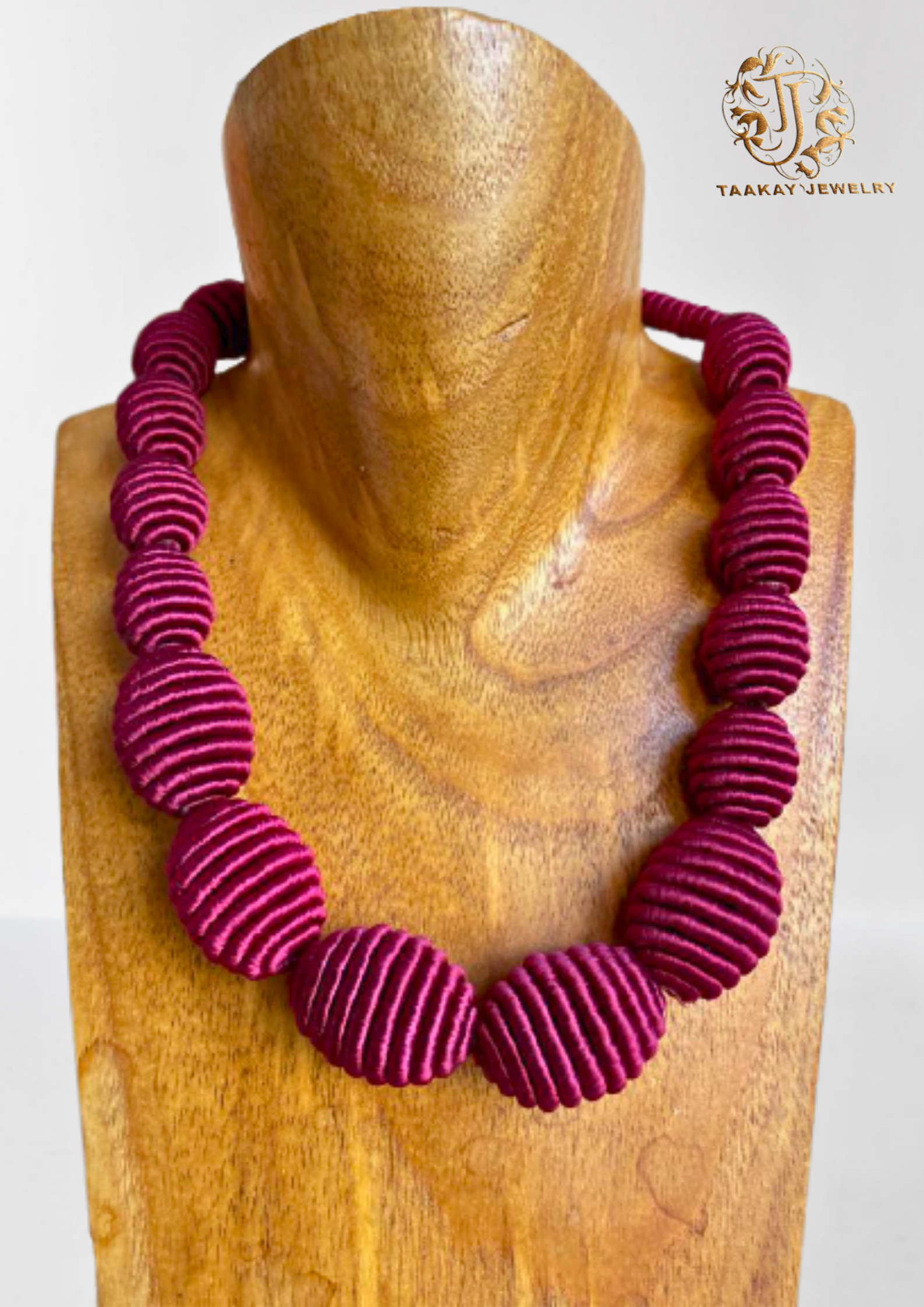 Collier fil de soie "Lueur de Soie" Bordeau