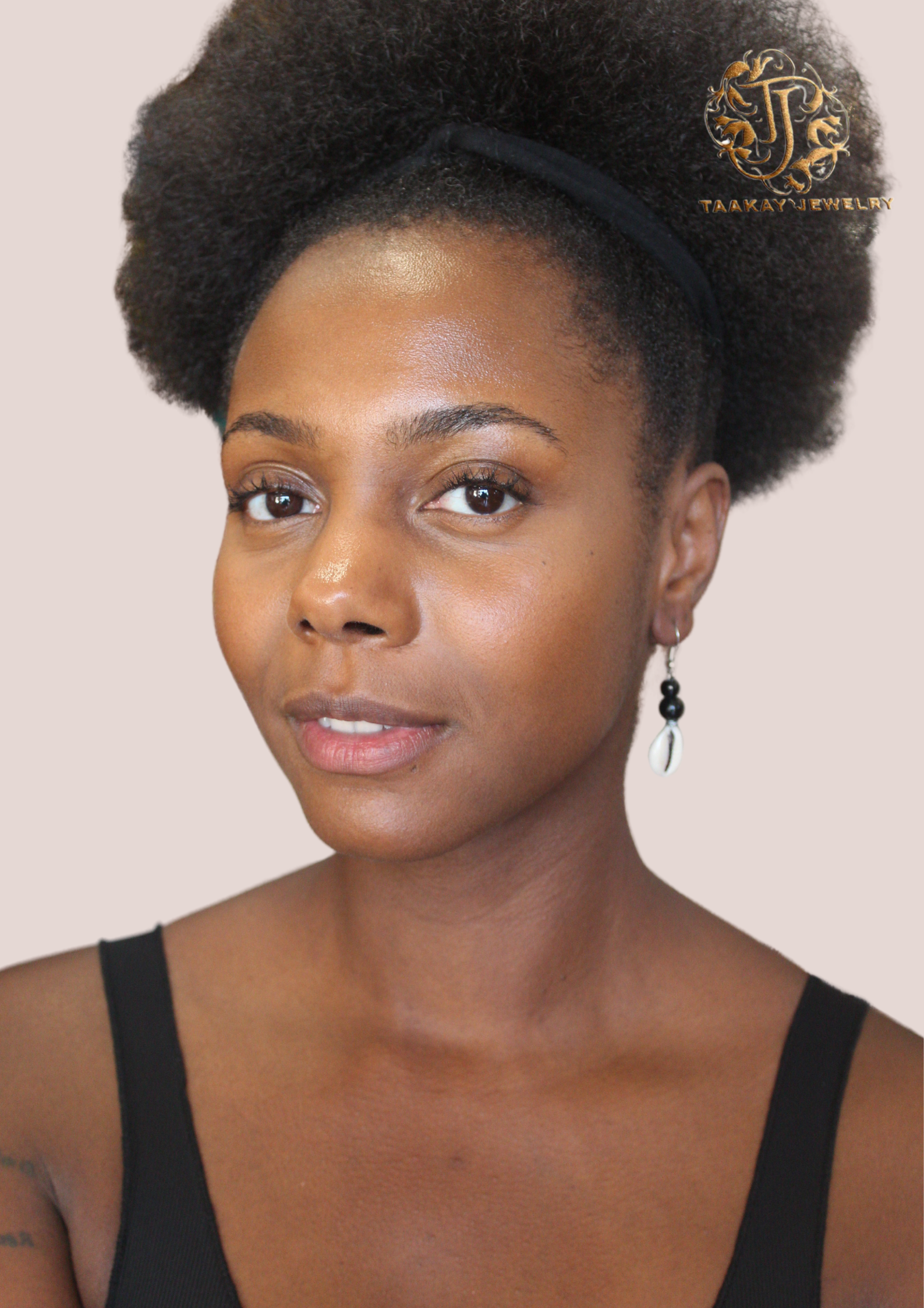 Boucles d’oreilles coquillage “Dyana Gaye”