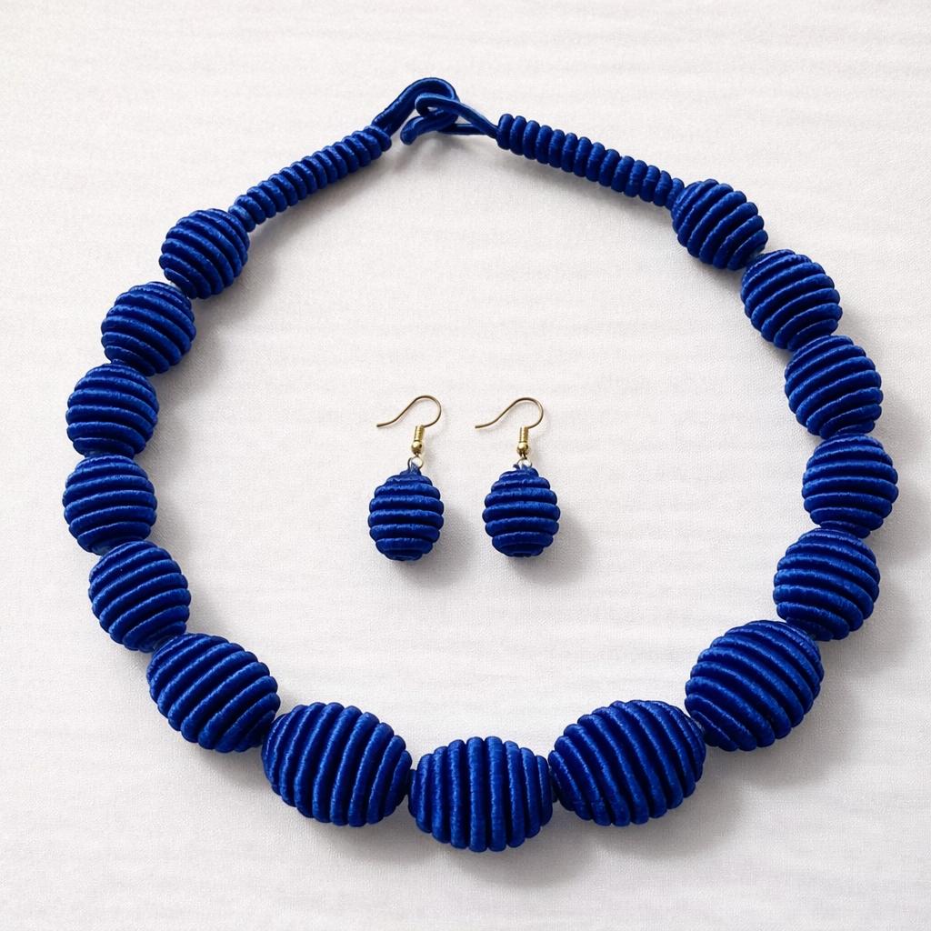 PARURE ras de cou fils de soie " SOUMAYA”